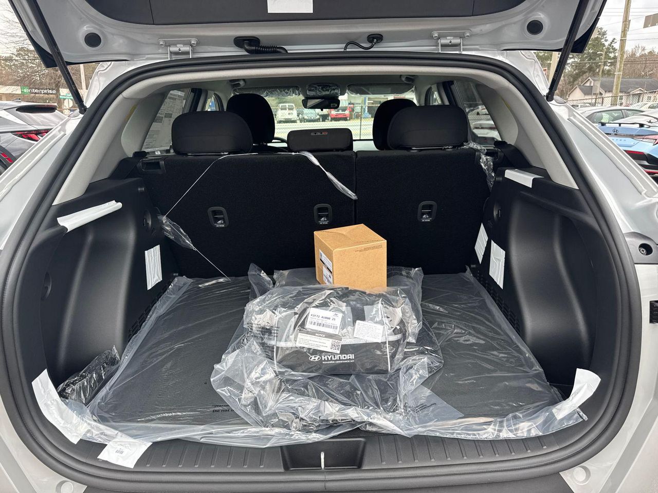 New 2026 Cyber Gray Metallic HYUNDAI SEL Sport FWD image 19