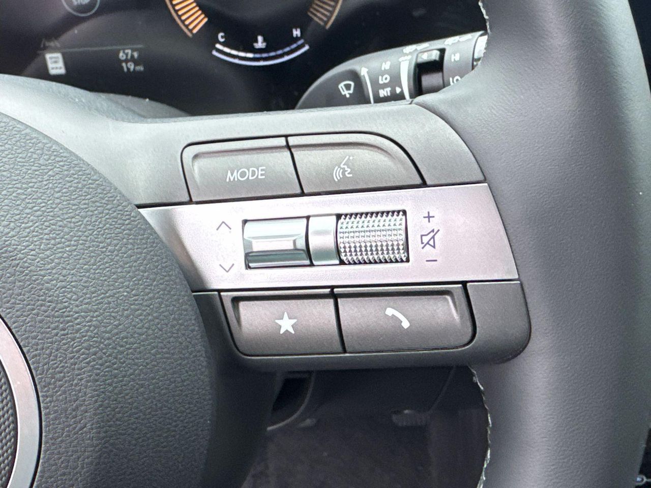 New 2026 Cyber Gray Metallic HYUNDAI SEL Sport FWD image 27