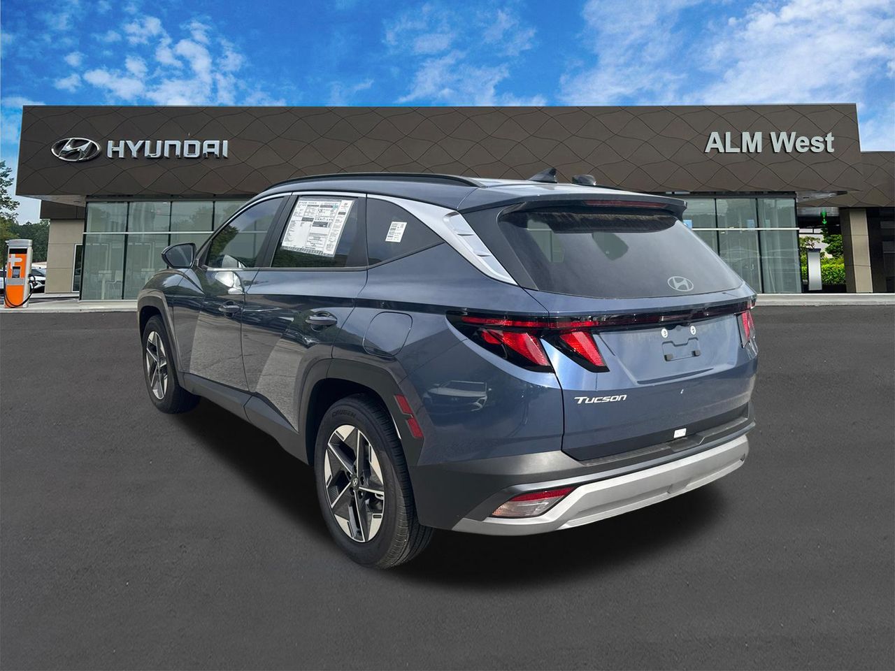 New 2026 Blue HYUNDAI SEL FWD image 8