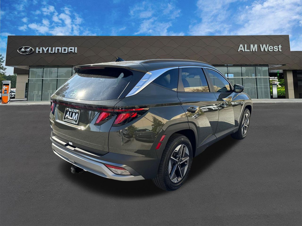 New 2026 Green HYUNDAI SEL FWD image 6
