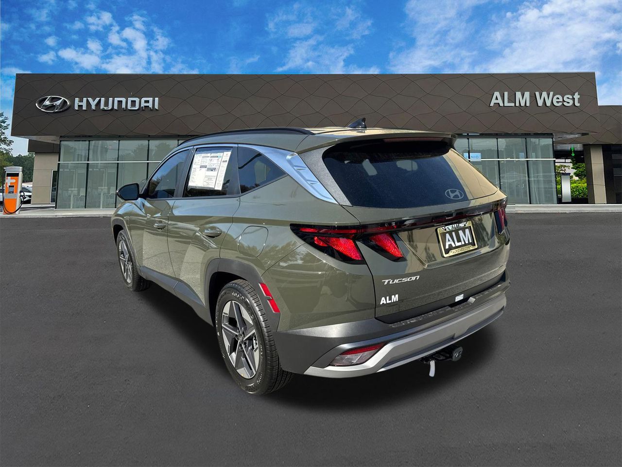 New 2026 Green HYUNDAI SEL FWD image 8