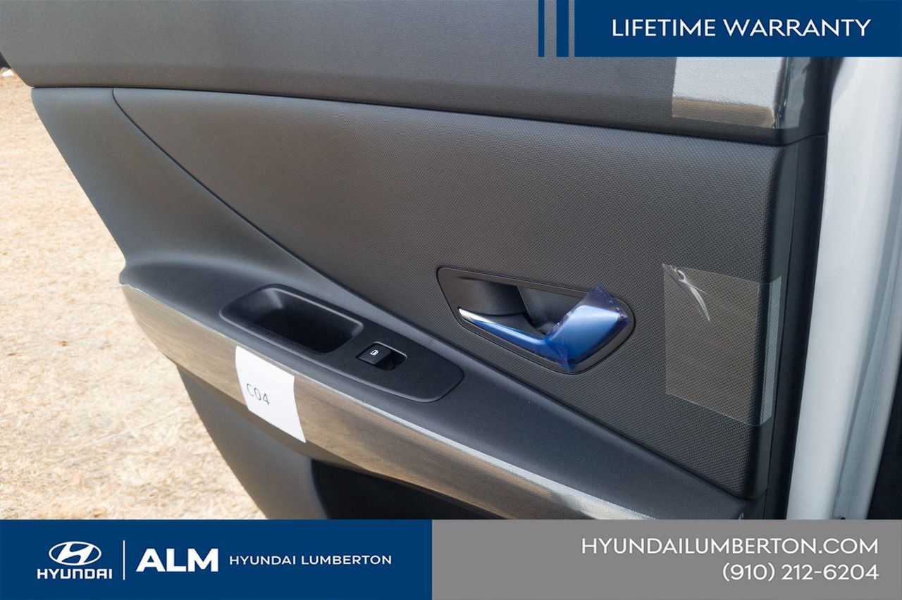 New 2026 White Pearl Hyundai SE image 21