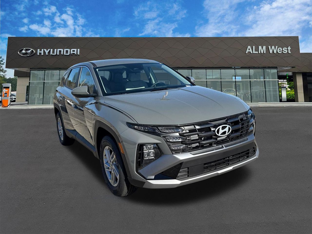 New 2026 Gray HYUNDAI SE FWD image 4