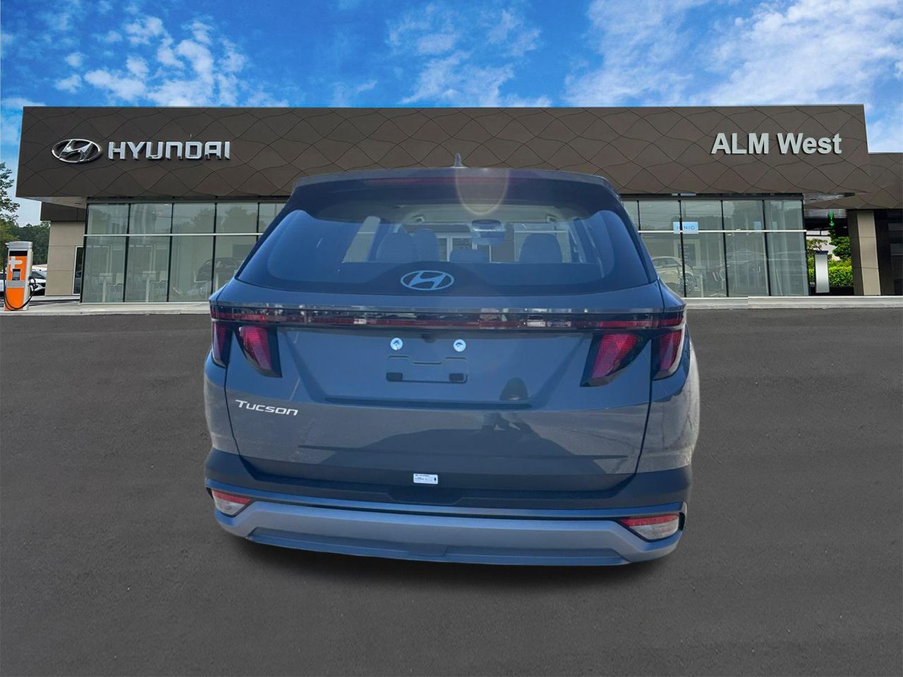 New 2026 Gray HYUNDAI SE FWD image 7