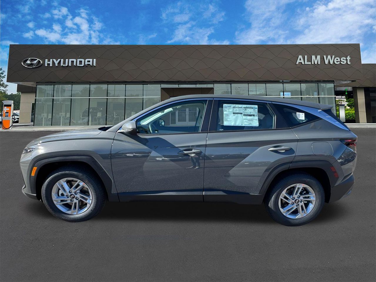 New 2026 Gray HYUNDAI SE FWD image 9
