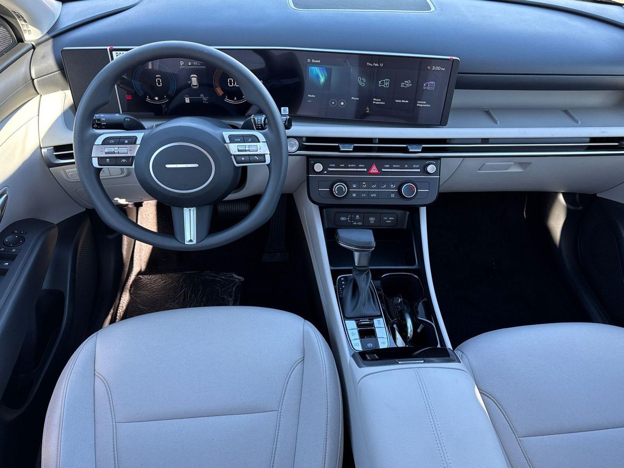 New 2026 Gray HYUNDAI SE FWD image 23