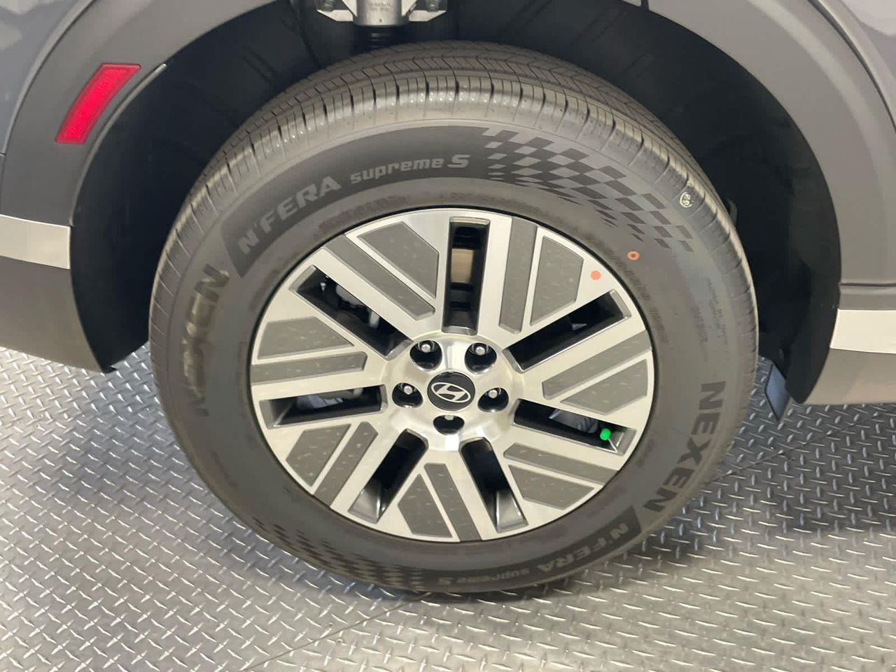New 2026 Ecotronic Gray Pearl Hyundai SEL 7P image 190