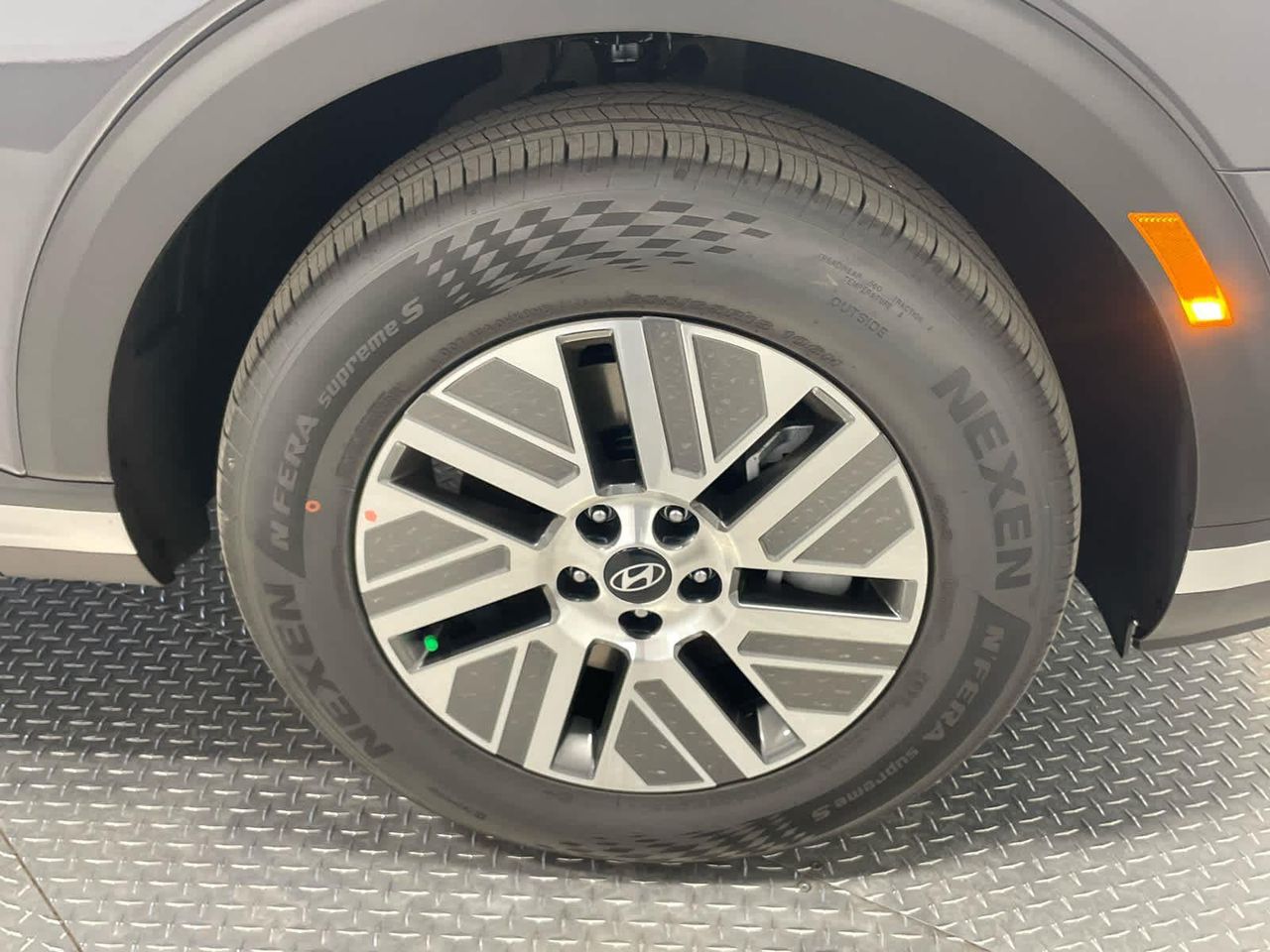 New 2026 Ecotronic Gray Pearl Hyundai SEL 7P image 191