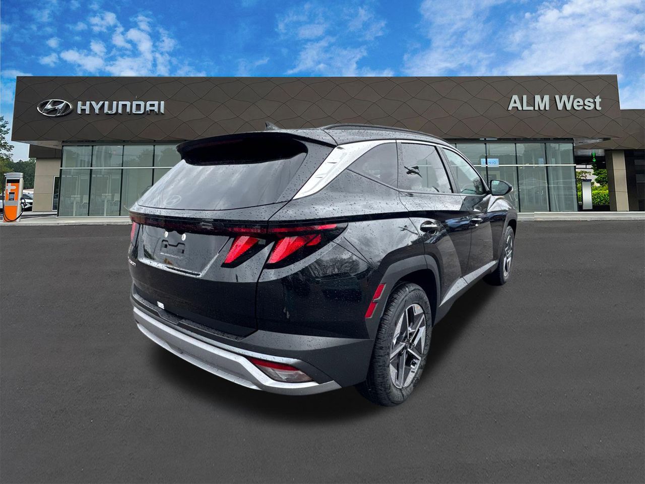 New 2026 Black HYUNDAI SEL FWD image 6