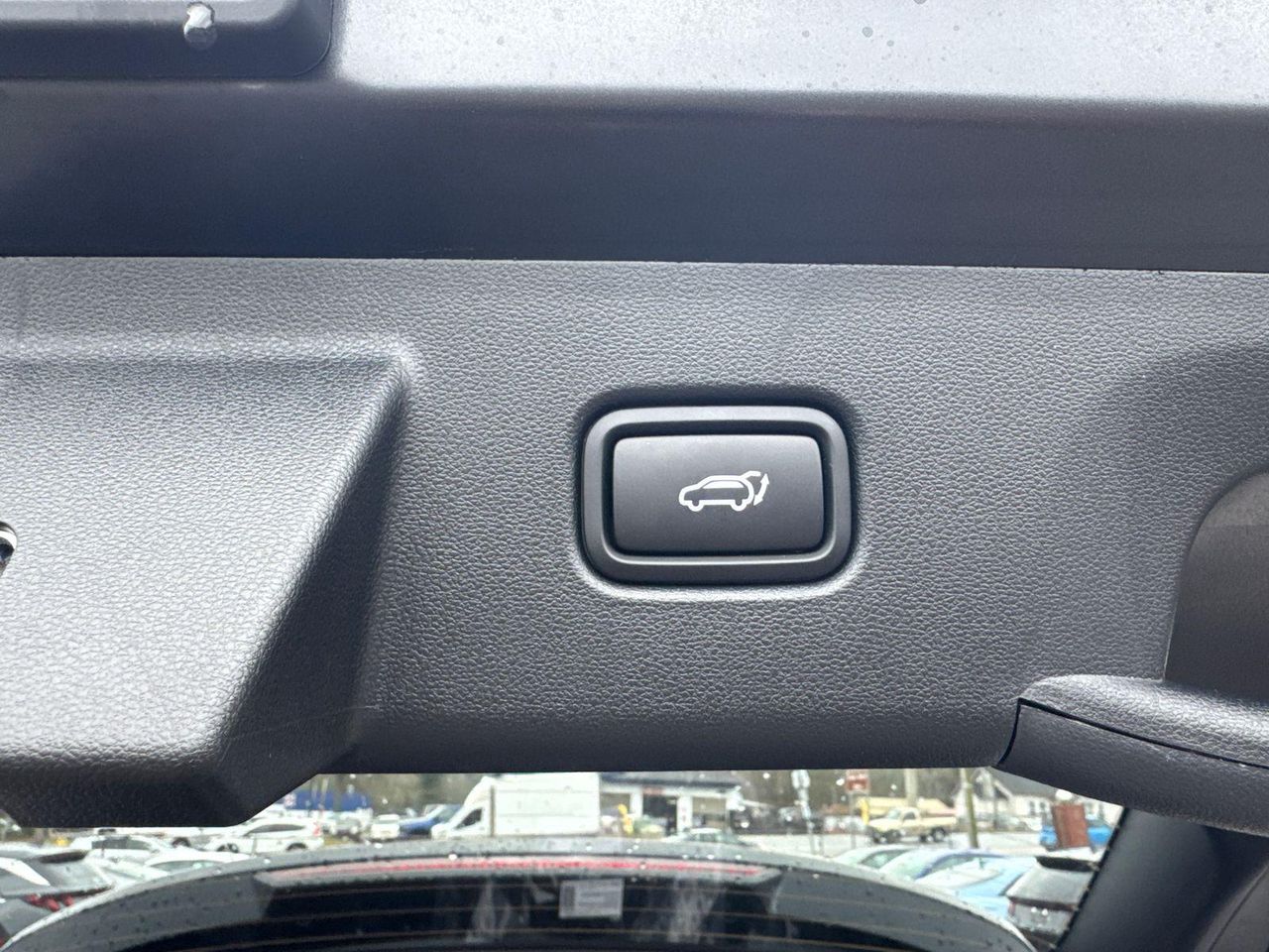 New 2026 Black HYUNDAI SEL FWD image 20