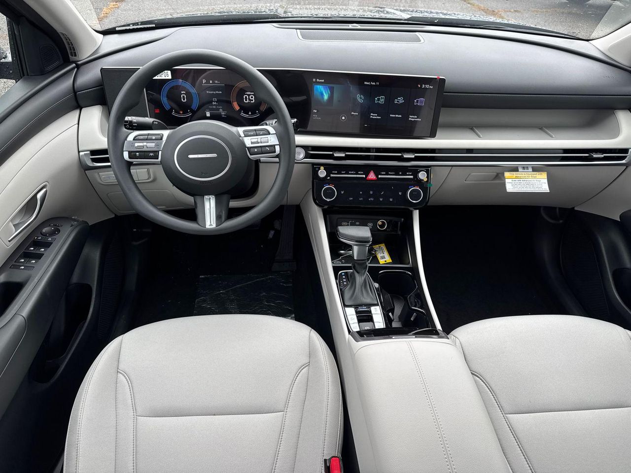 New 2026 Black HYUNDAI SEL FWD image 24