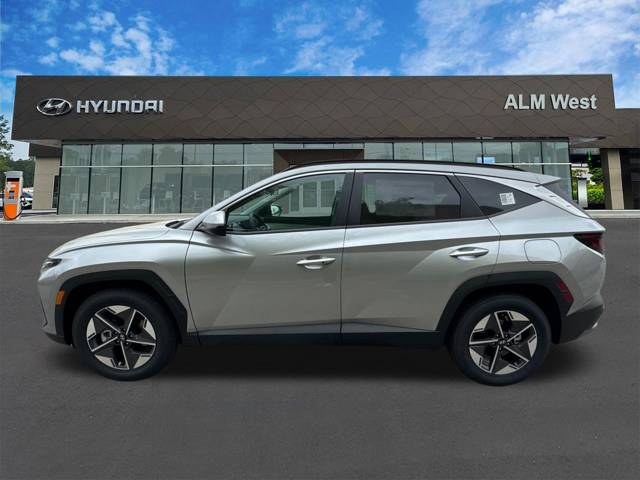 New 2026 Silver Hyundai SEL FWD image 9