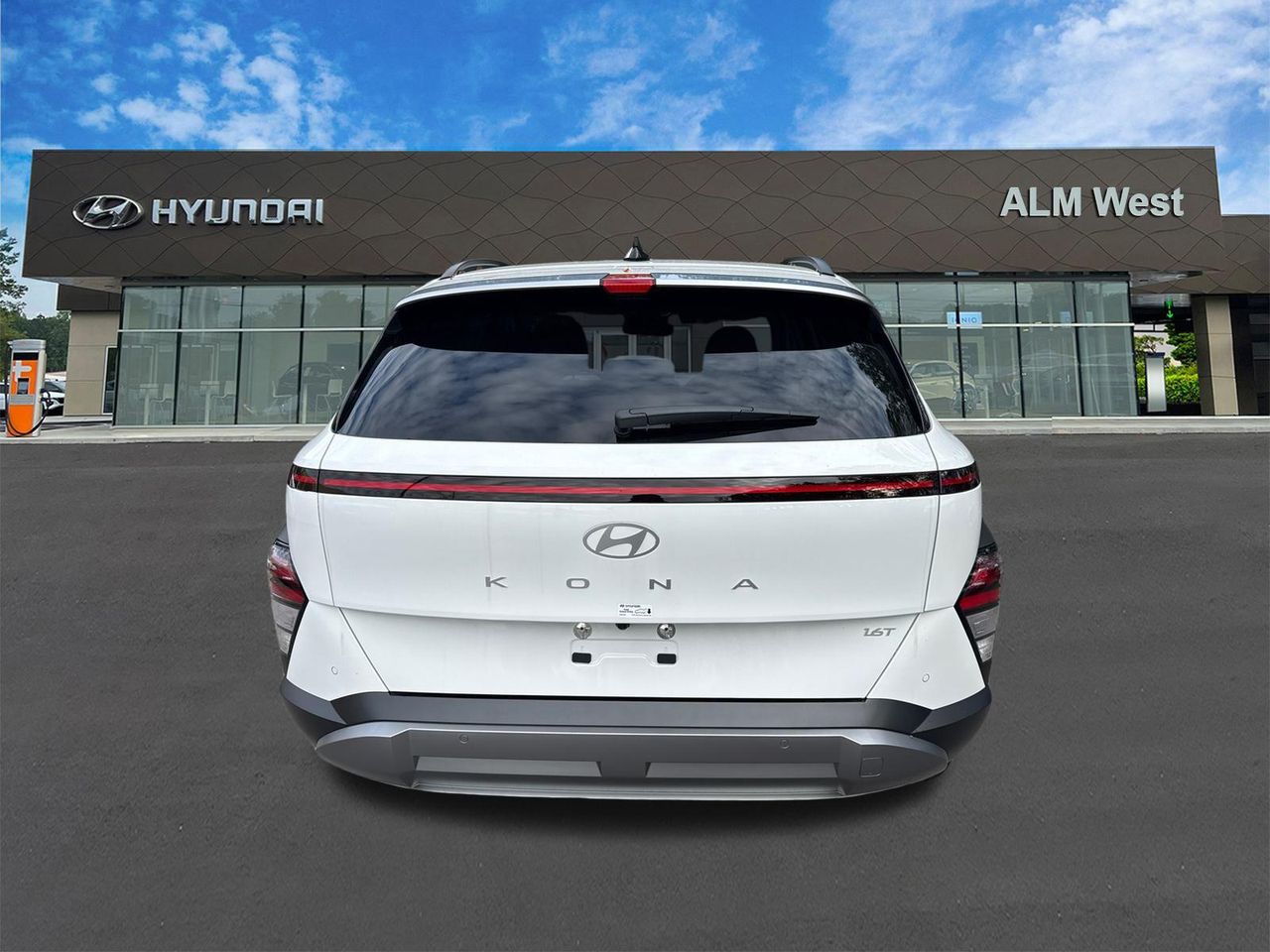 New 2026 White Hyundai Limited FWD image 7