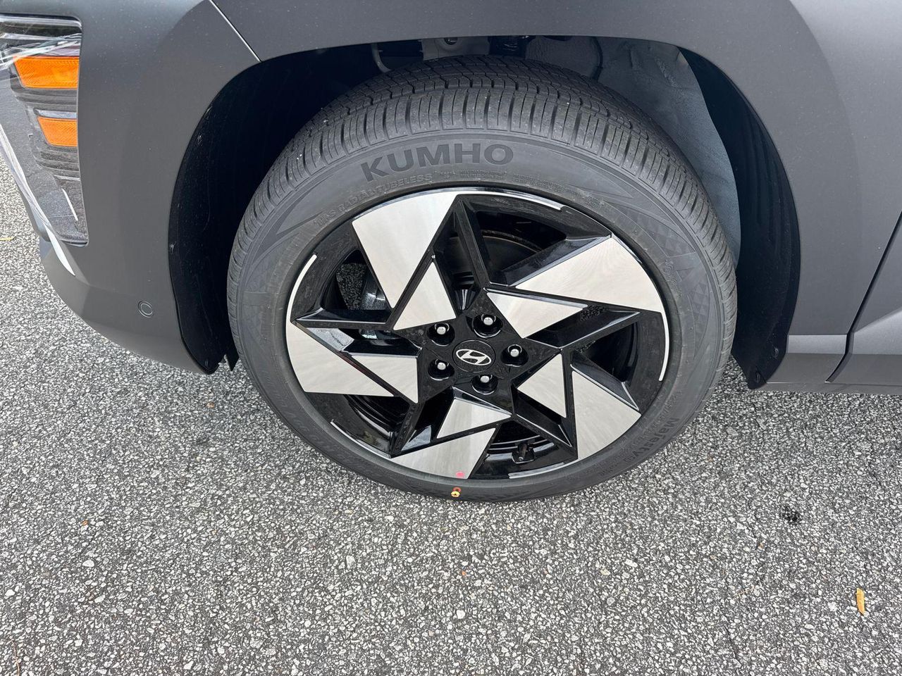 New 2026 White Hyundai Limited FWD image 12