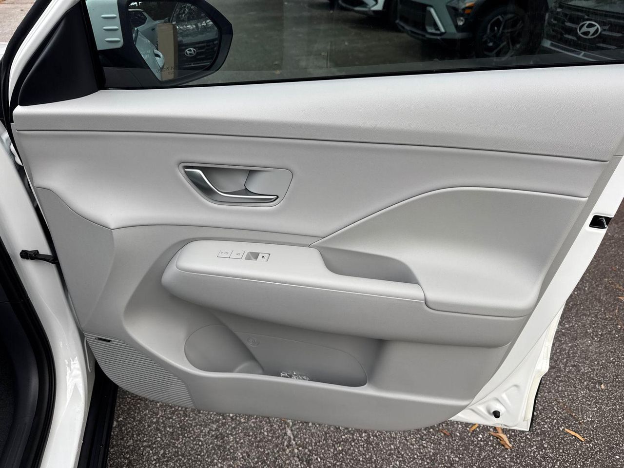 New 2026 White Hyundai Limited FWD image 15