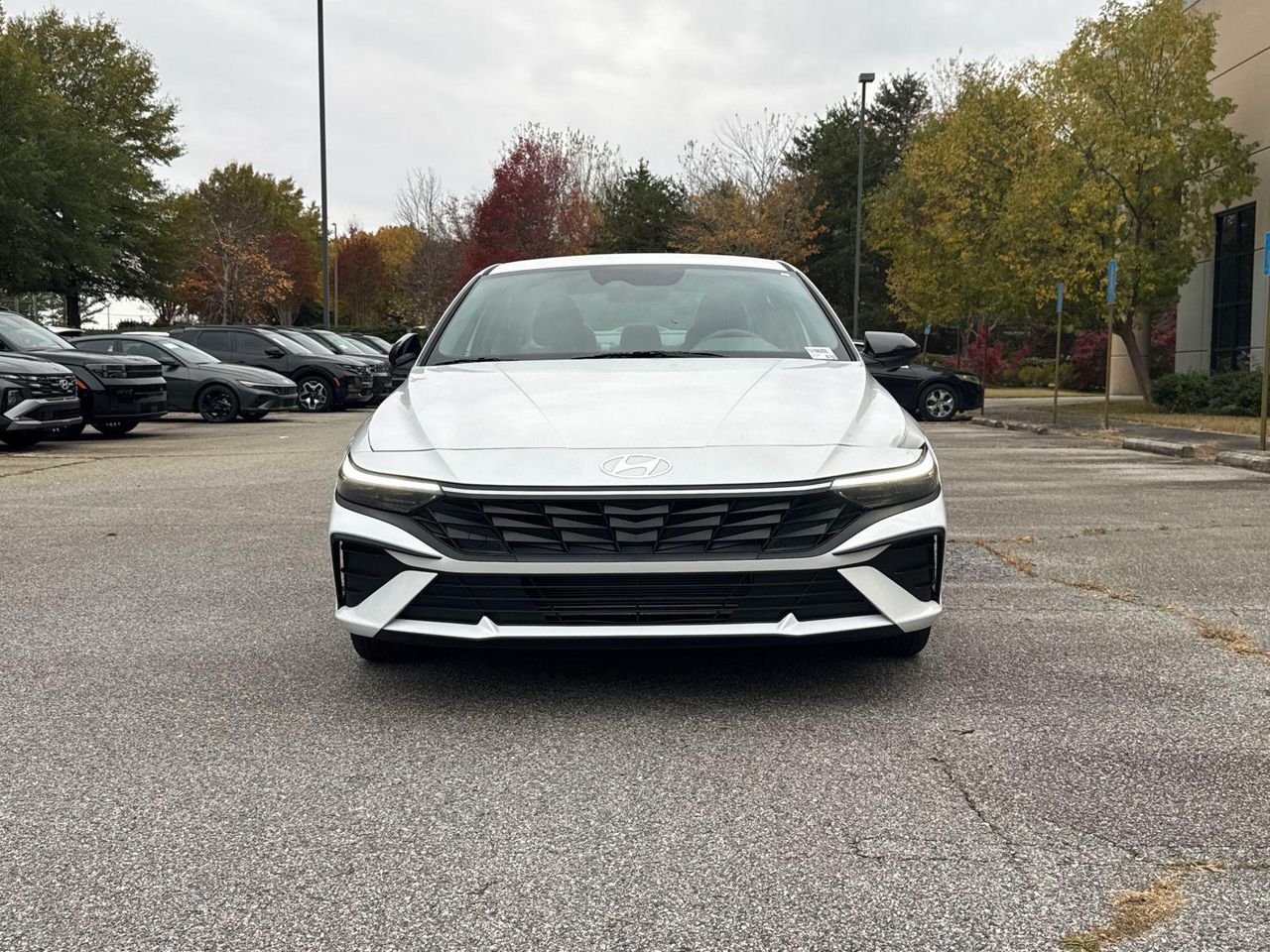 New 2026 White HYUNDAI SEL Sport image 2