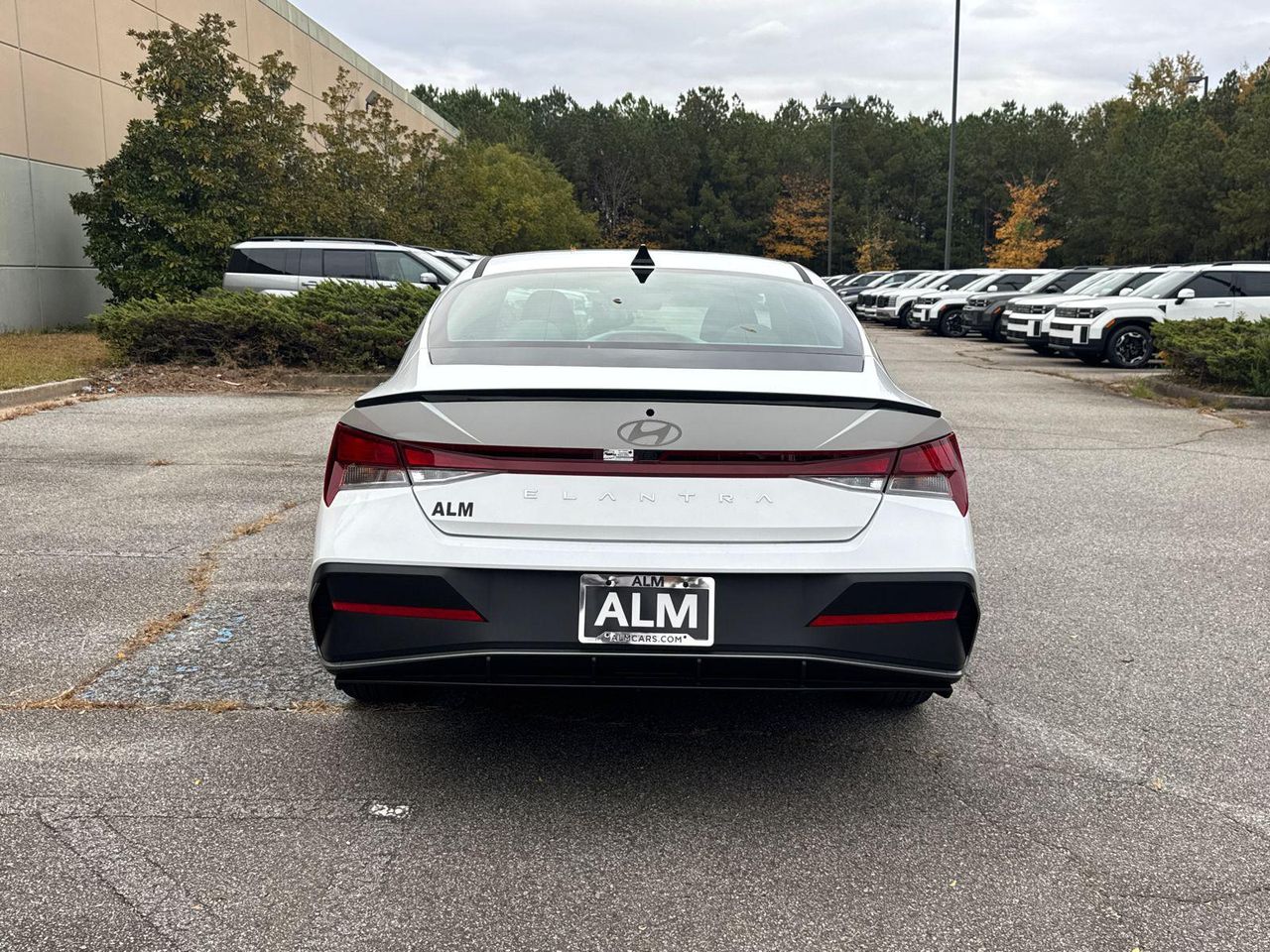 New 2026 White HYUNDAI SEL Sport image 7