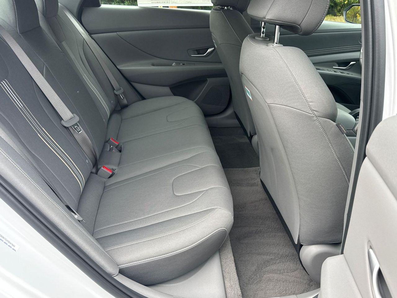 New 2026 White HYUNDAI SEL Sport image 16