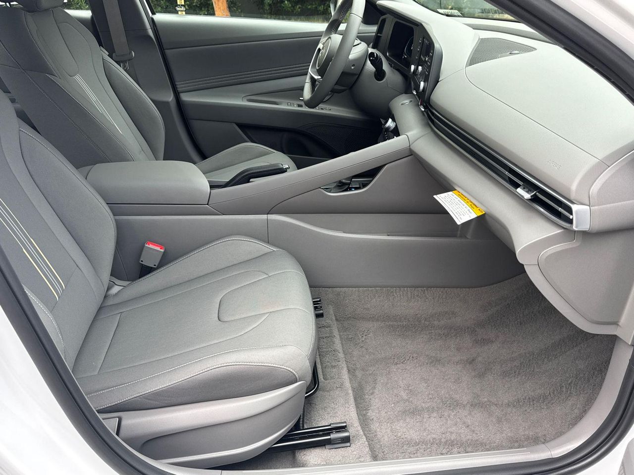 New 2026 White HYUNDAI SEL Sport image 14
