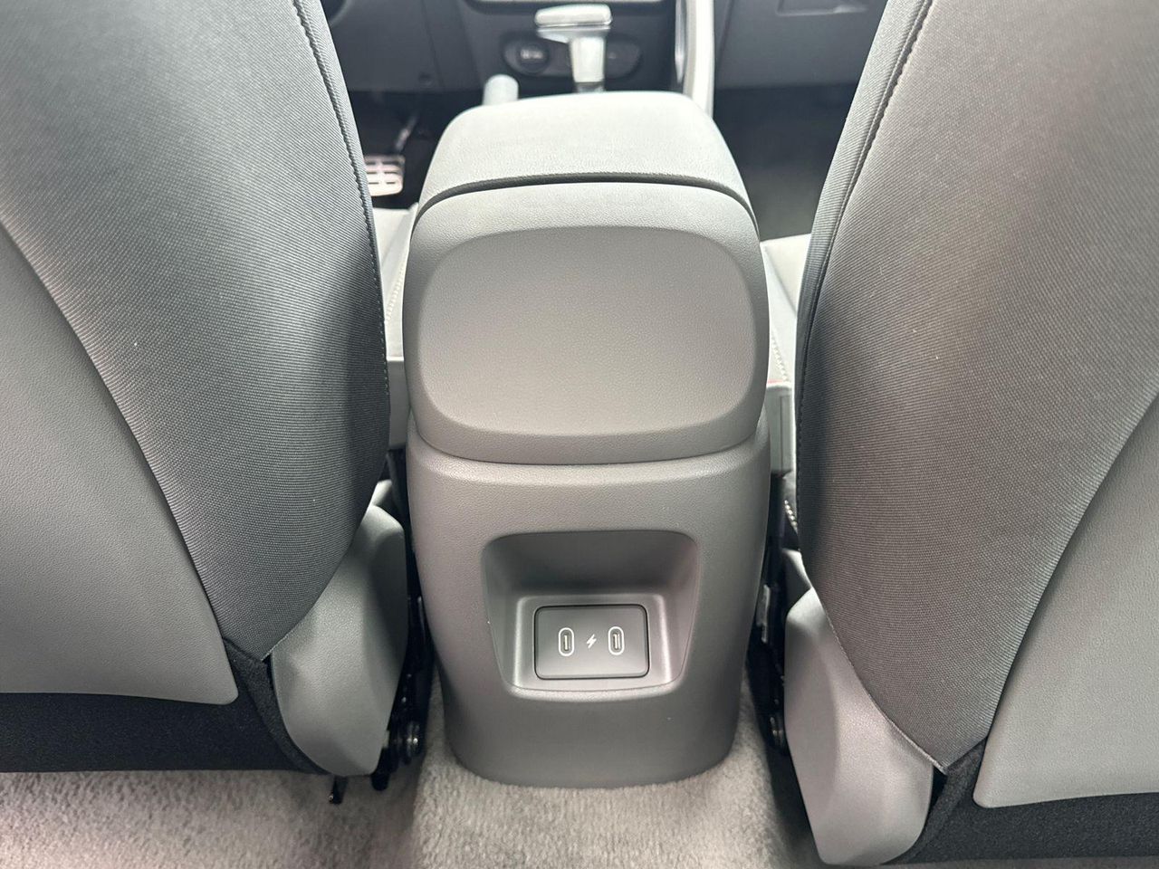 New 2026 White HYUNDAI SEL Sport image 25