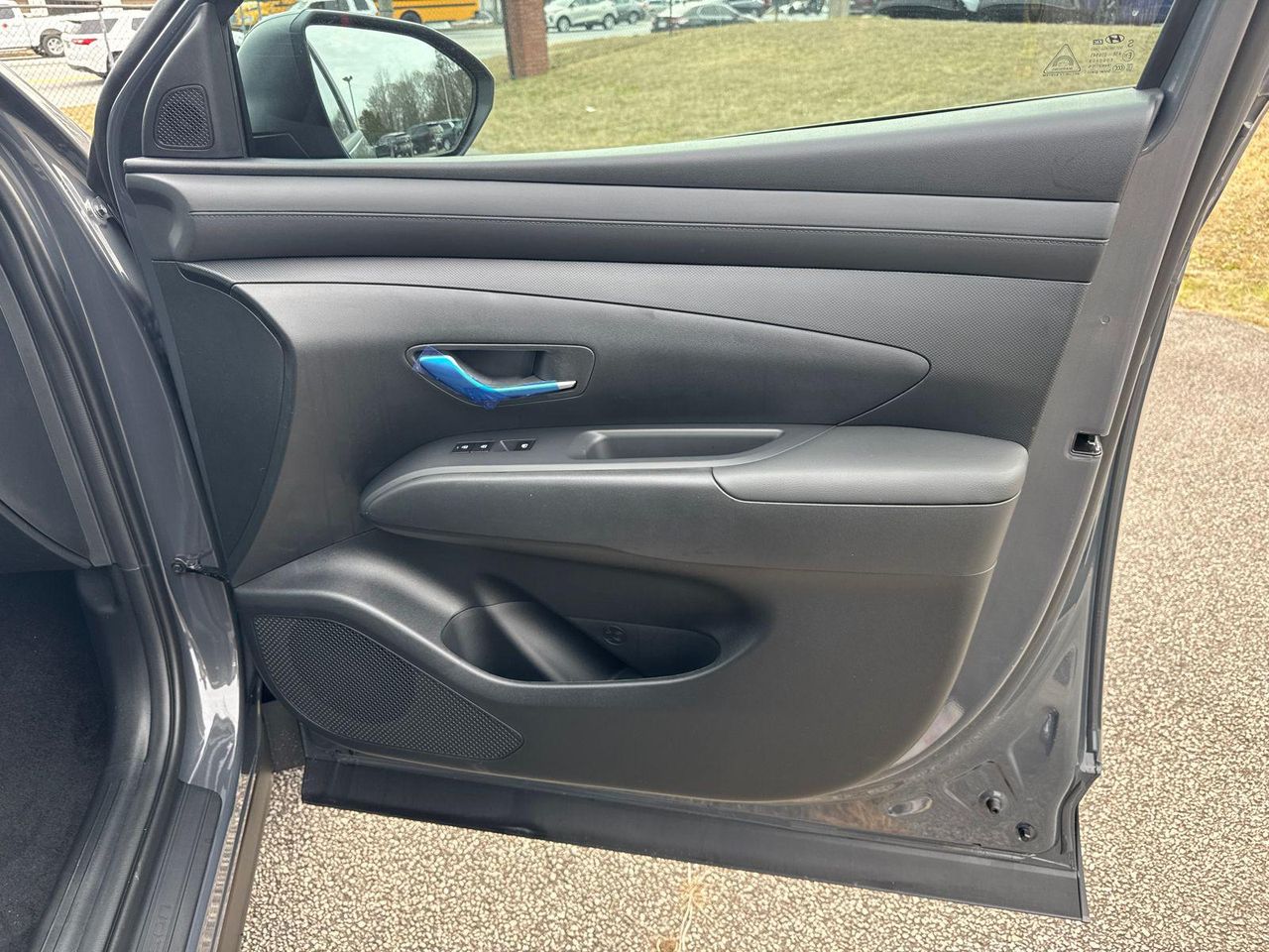 New 2026 Gray HYUNDAI SE FWD image 15