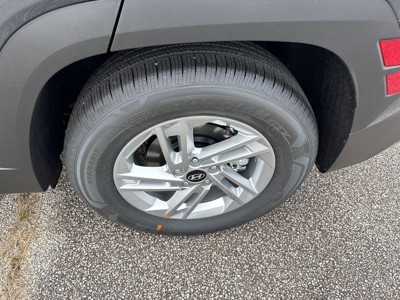 New 2026 Gray HYUNDAI SE FWD image 20