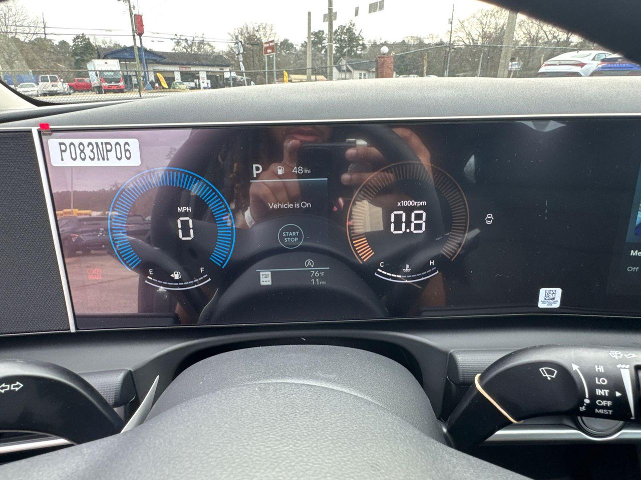 New 2026 Gray HYUNDAI SE FWD image 28