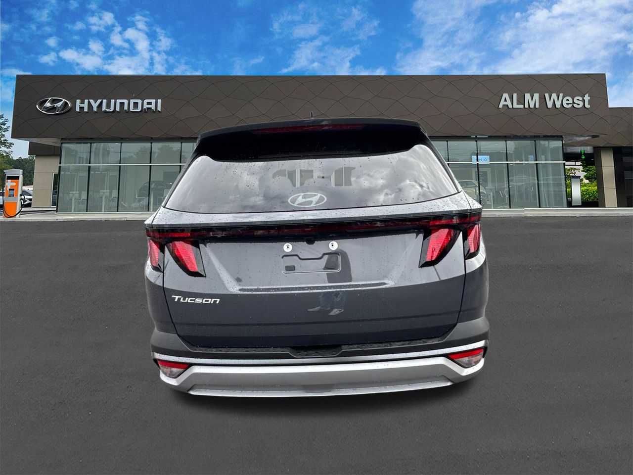 New 2026 Gray HYUNDAI SEL FWD image 7