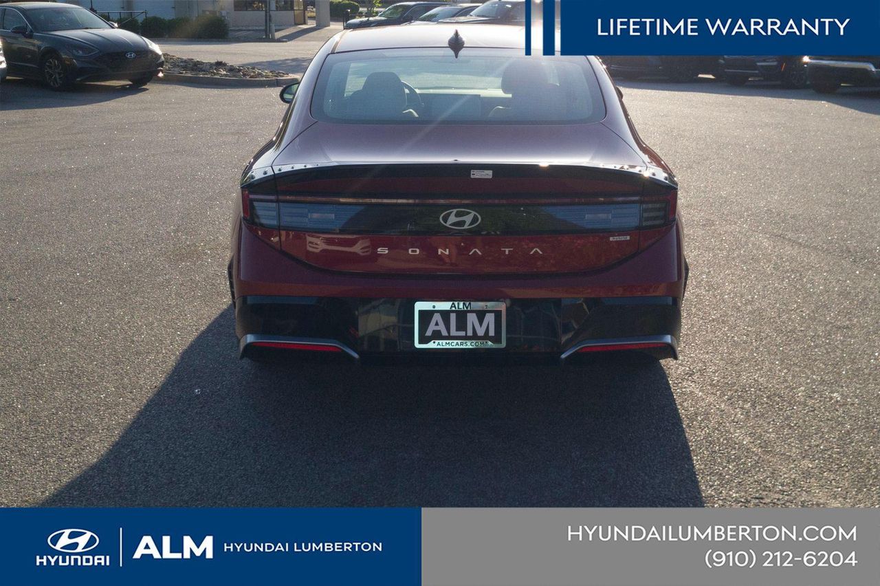 New 2025 Red Hyundai SEL image 6