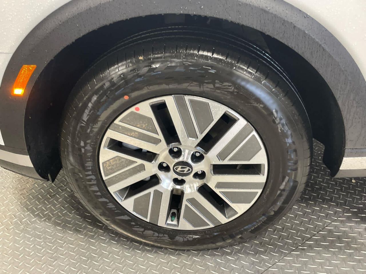 New 2026 Creamy White Pearl Hyundai SEL 7P image 188