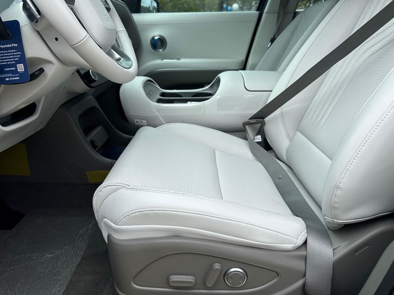 New 2026 Black HYUNDAI Blue SEL 8P image 10