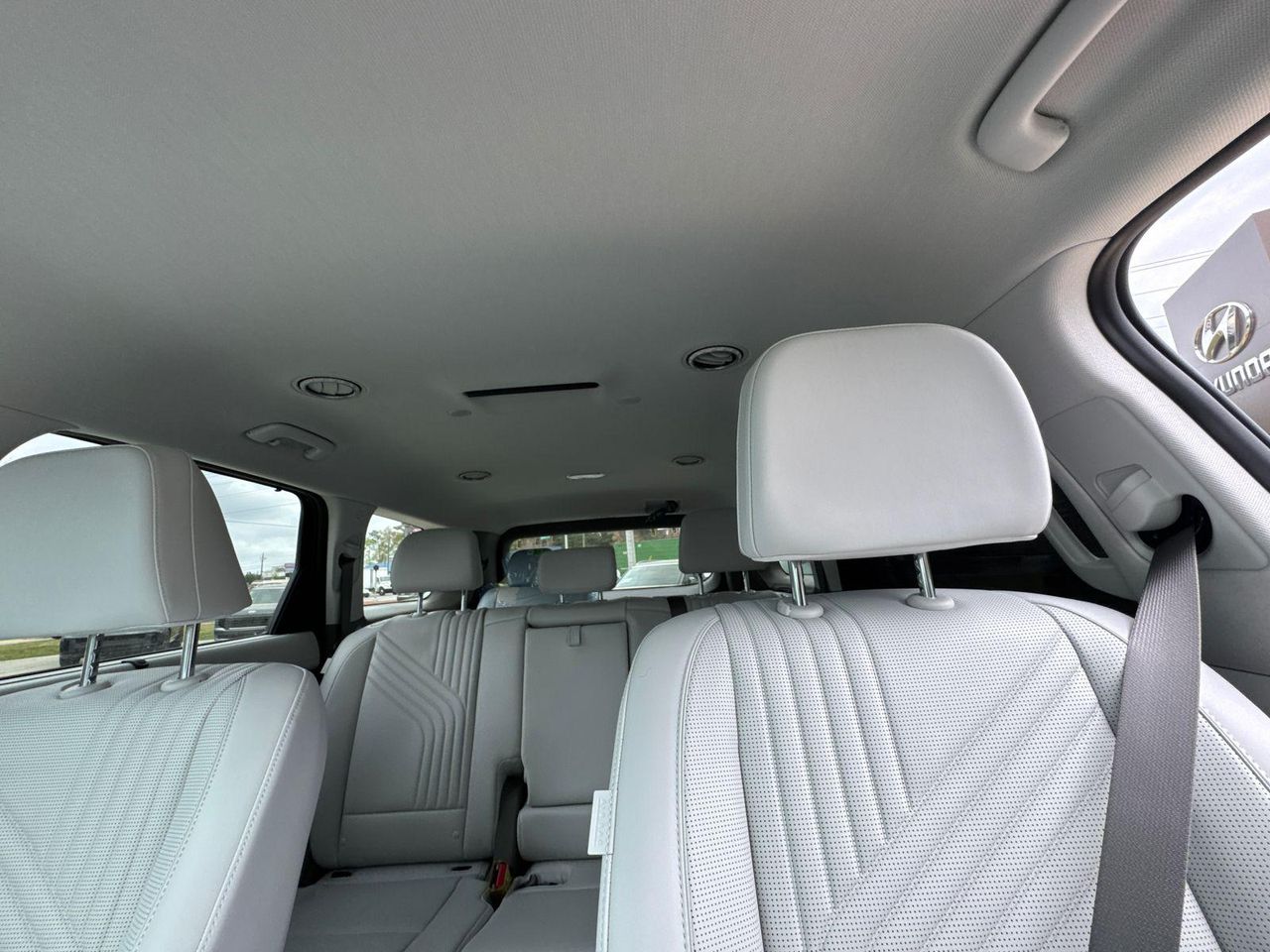 New 2026 Black HYUNDAI Blue SEL 8P image 32
