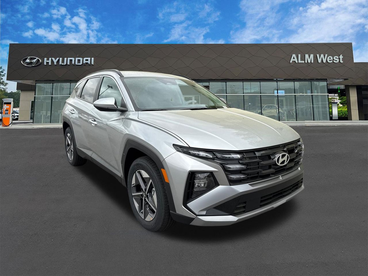 New 2026 Silver Hyundai SEL FWD image 4