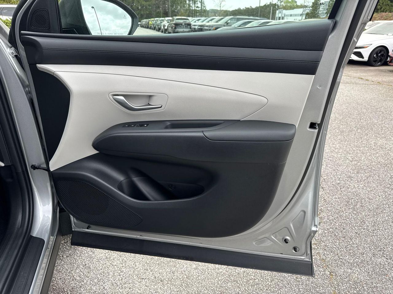 New 2026 Silver Hyundai SEL FWD image 15