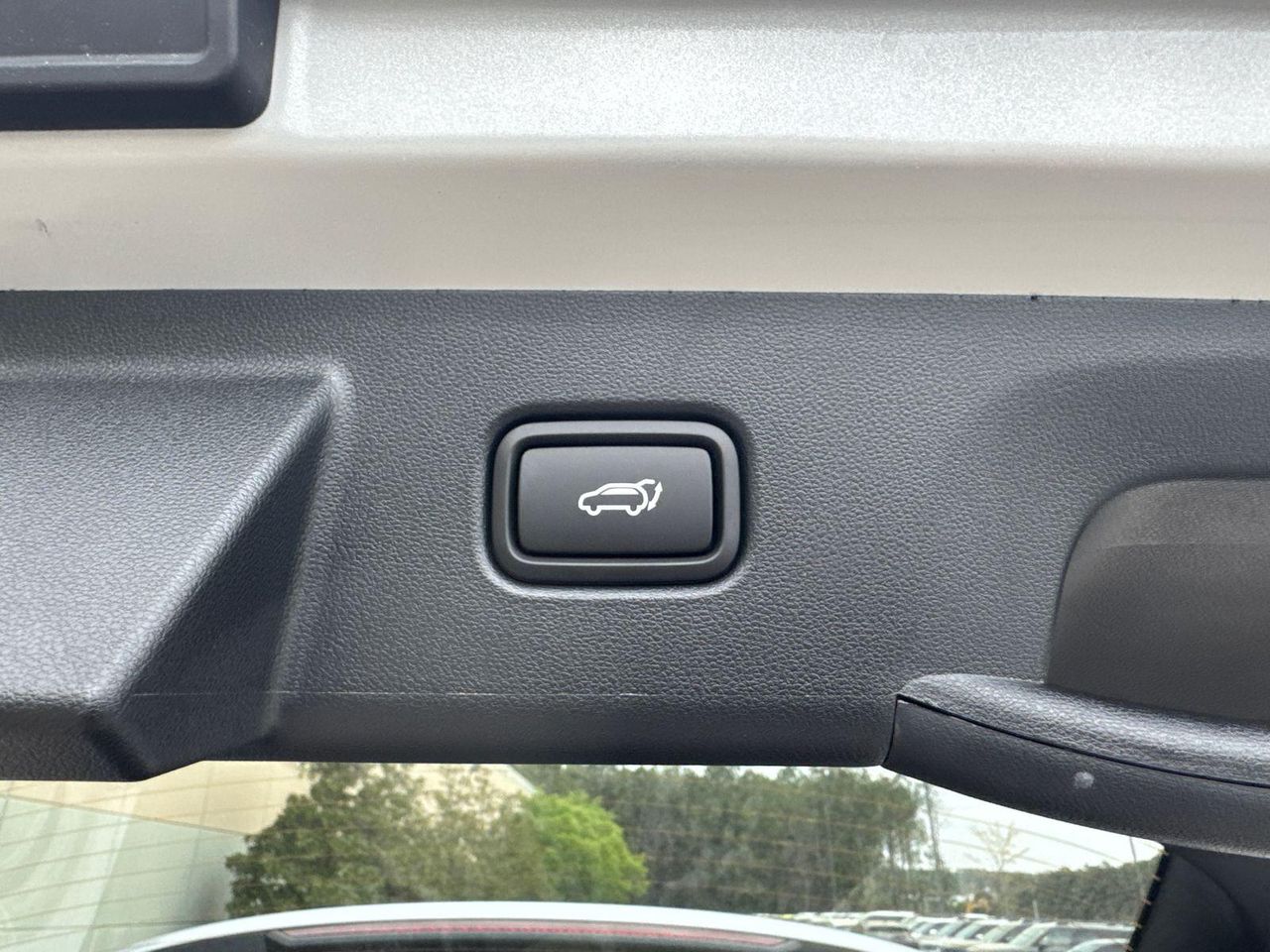 New 2026 Silver Hyundai SEL FWD image 20
