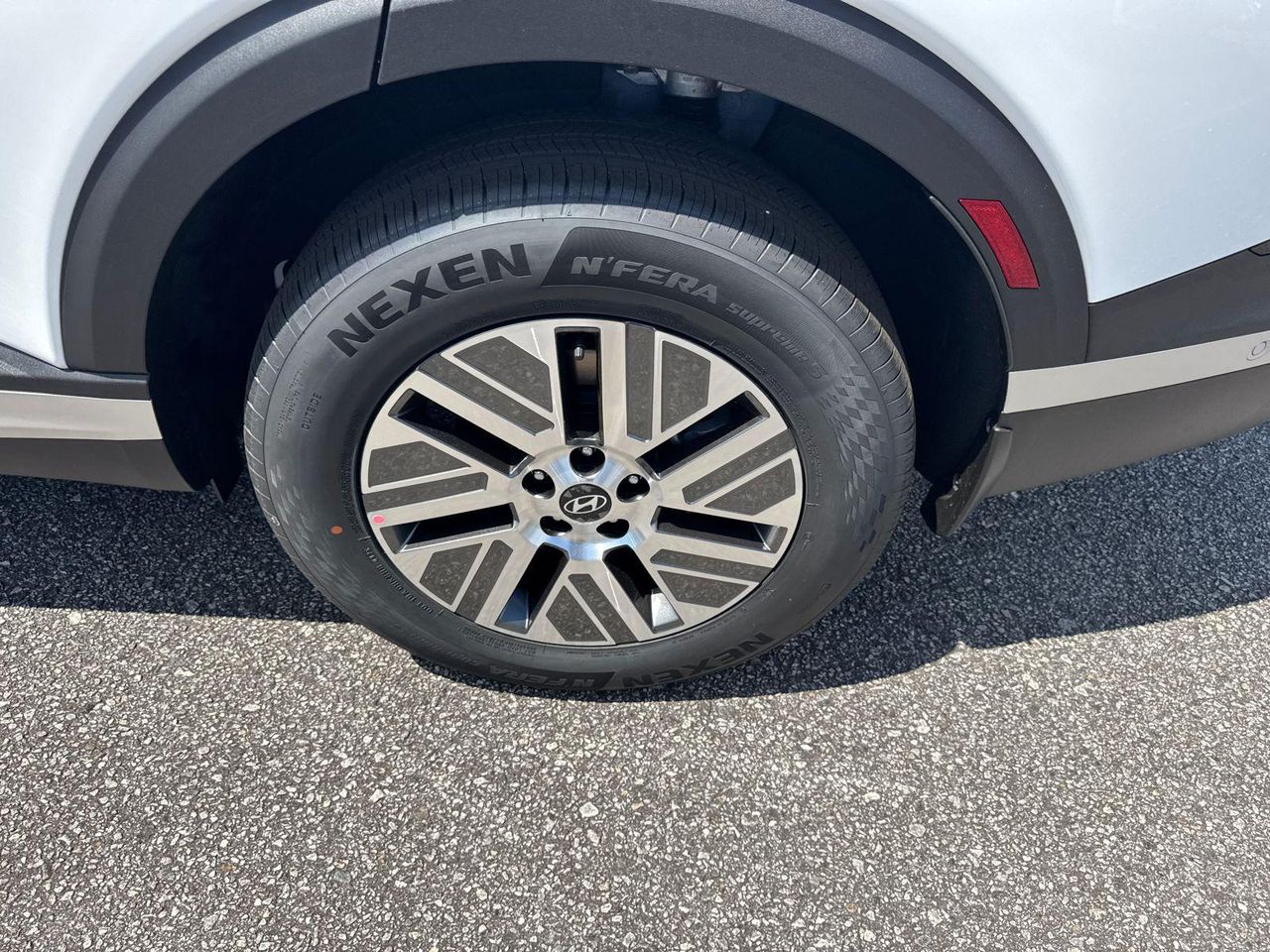 New 2026 White Hyundai Blue SEL Premium 8P image 21
