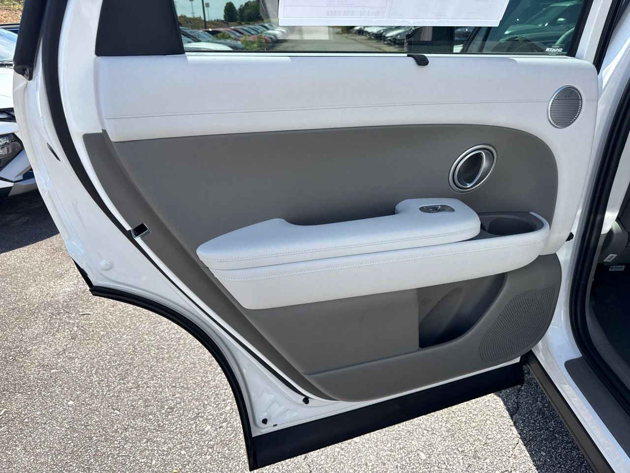 New 2026 White Hyundai Blue SEL Premium 8P image 23