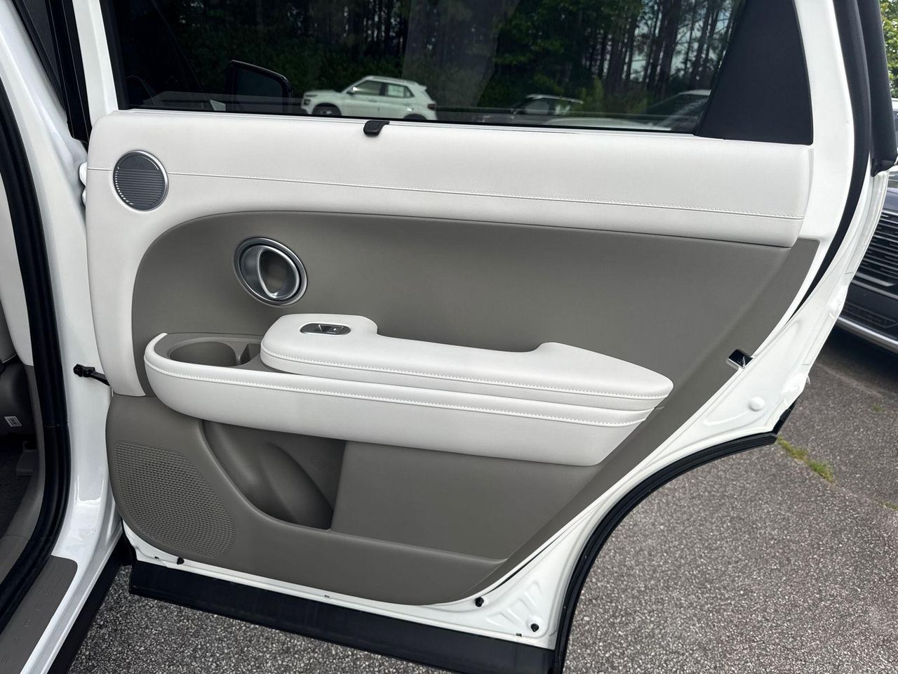 New 2026 White HYUNDAI Blue SEL 7P image 17