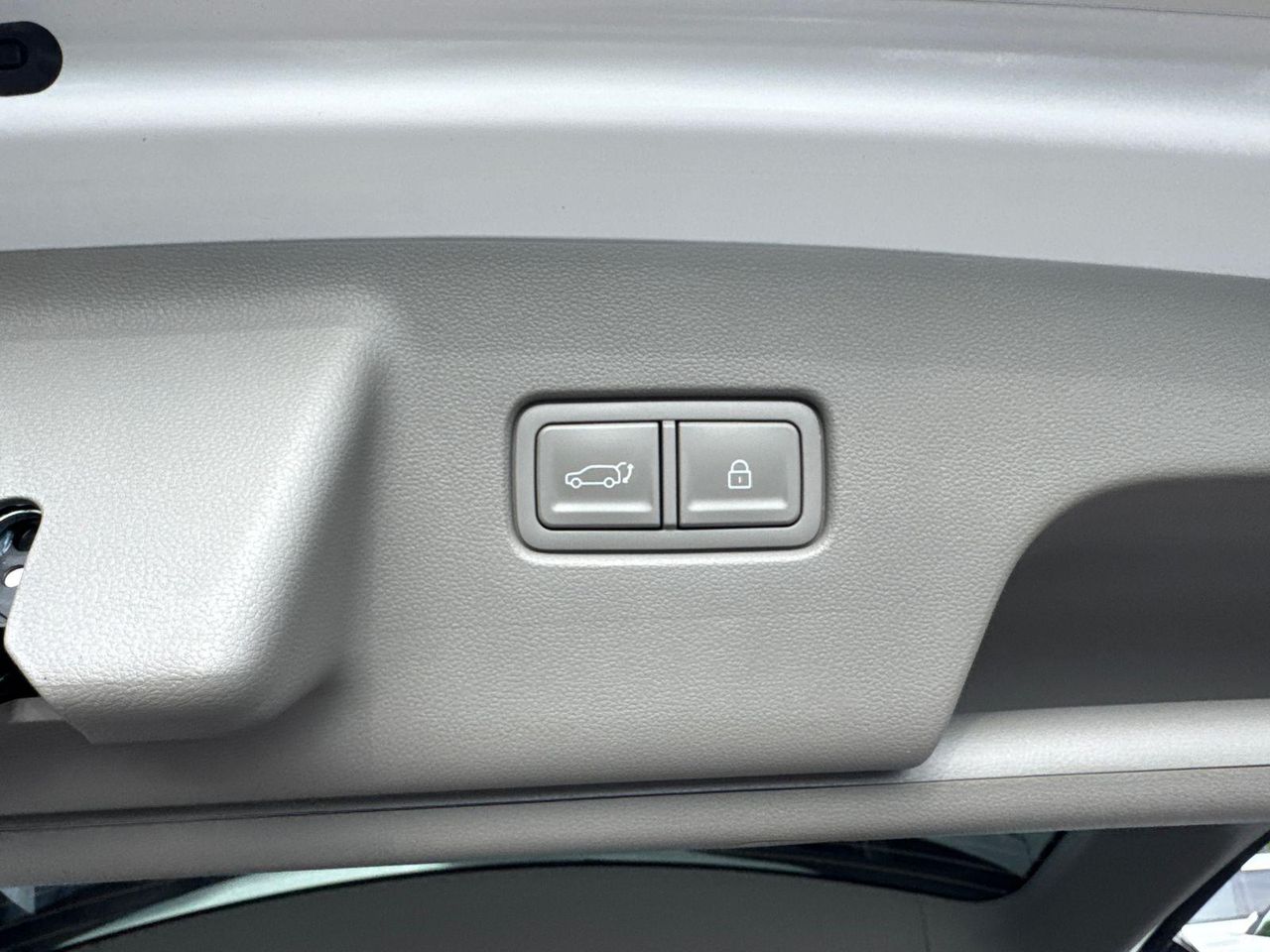 New 2026 White HYUNDAI Blue SEL 7P image 20