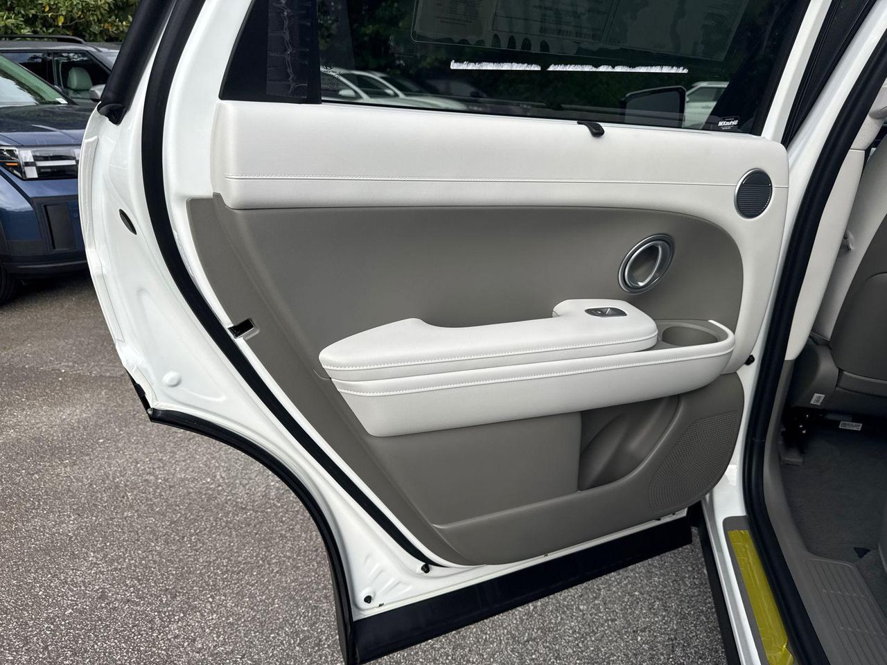 New 2026 White HYUNDAI Blue SEL 7P image 23