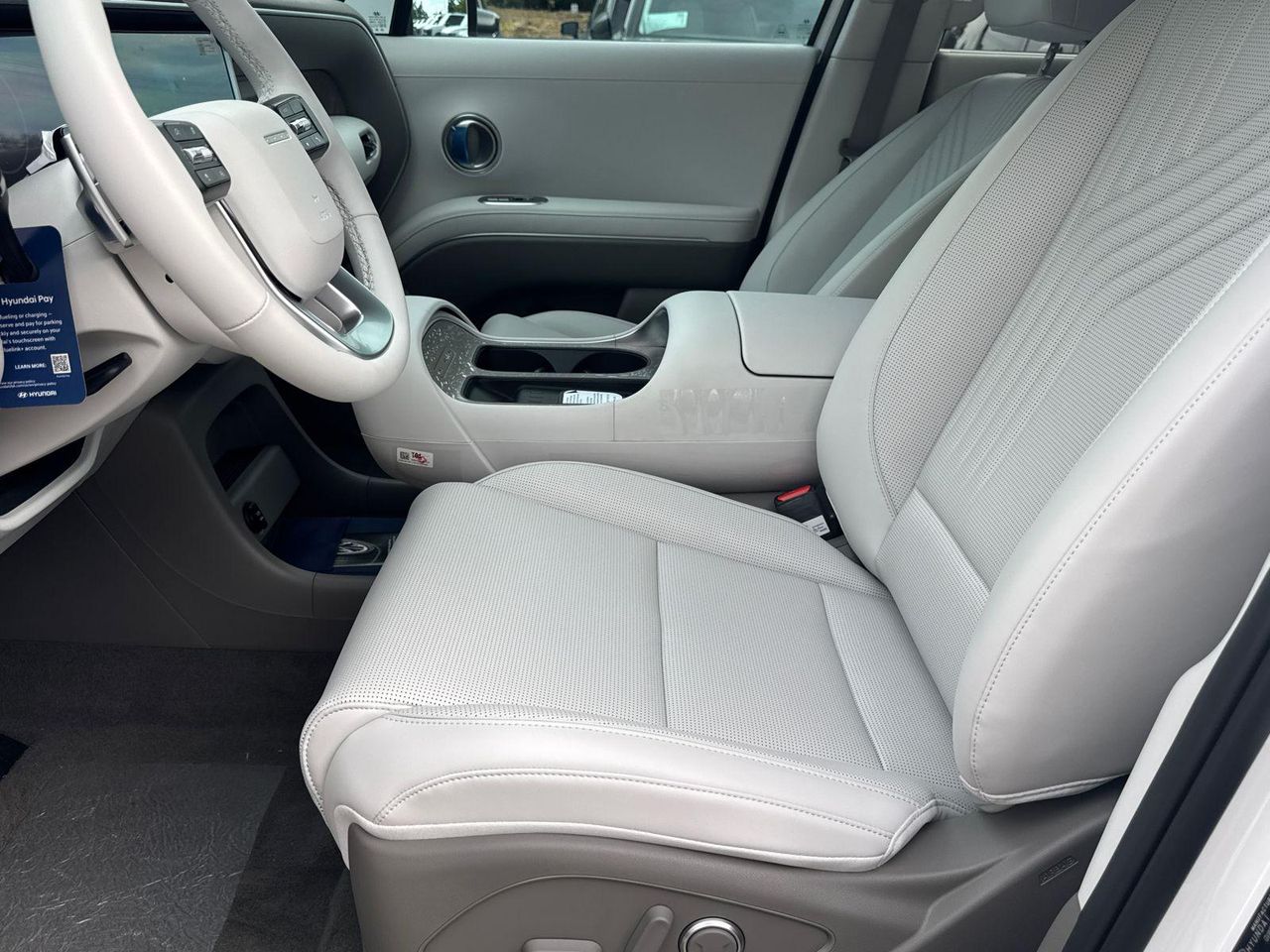 New 2026 White HYUNDAI Blue SEL 7P image 26