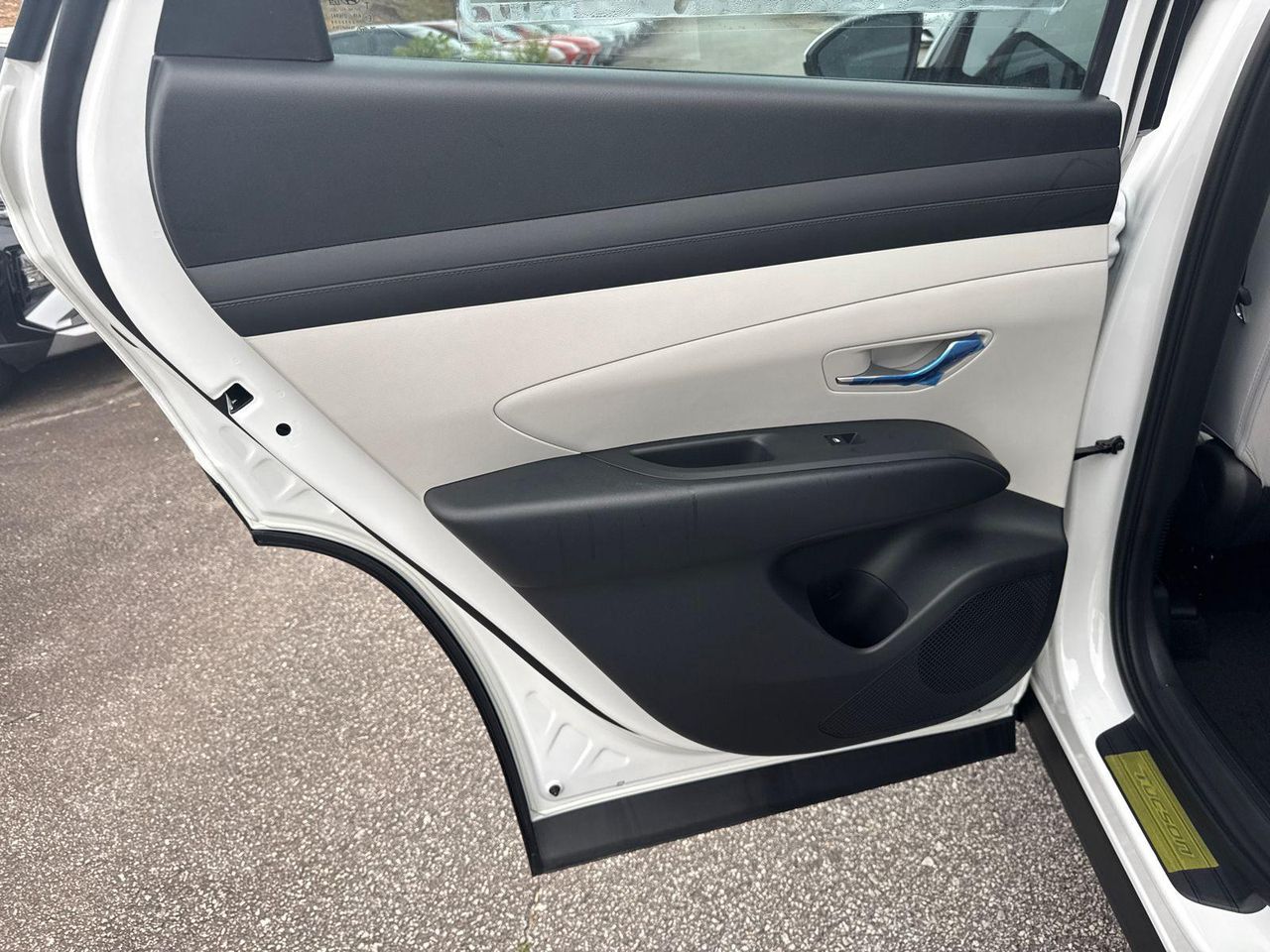 New 2026 White HYUNDAI Blue image 22