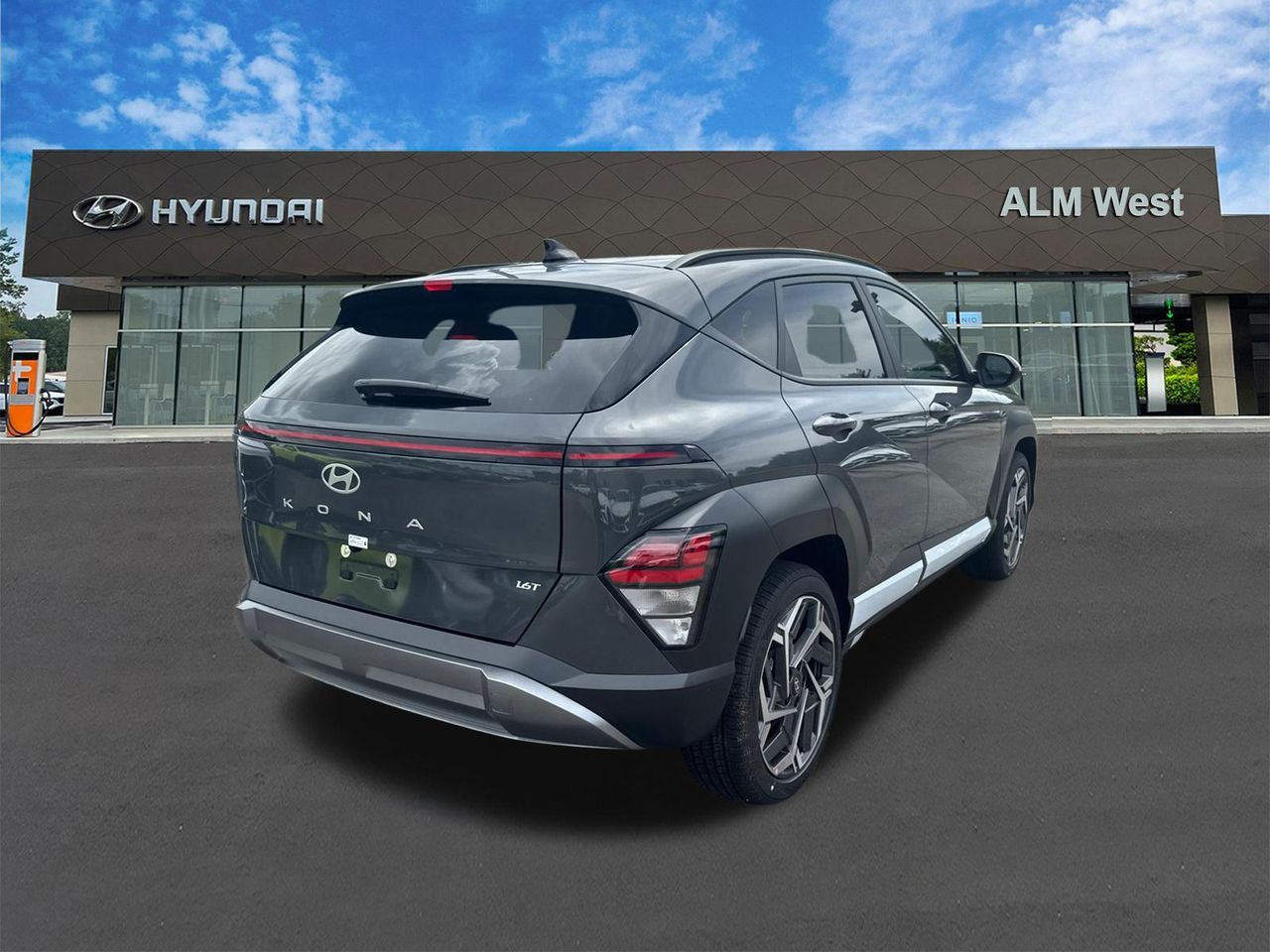 New 2026 Gray HYUNDAI SEL Premium FWD image 6
