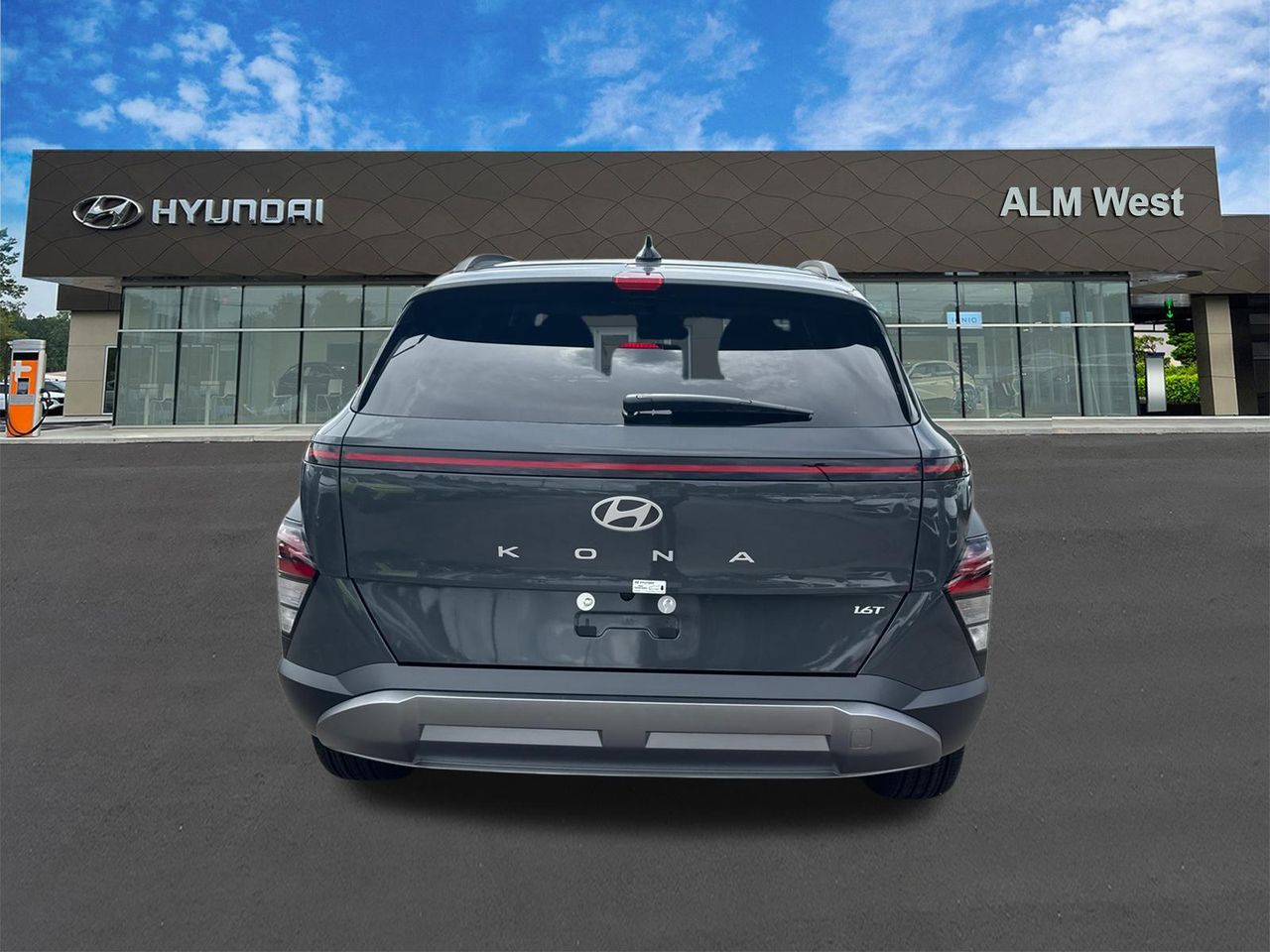 New 2026 Gray HYUNDAI SEL Premium FWD image 7