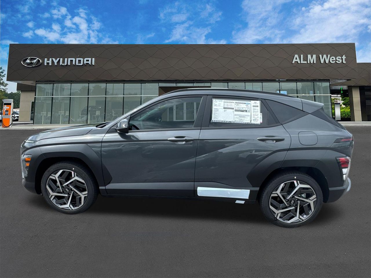 New 2026 Gray HYUNDAI SEL Premium FWD image 9