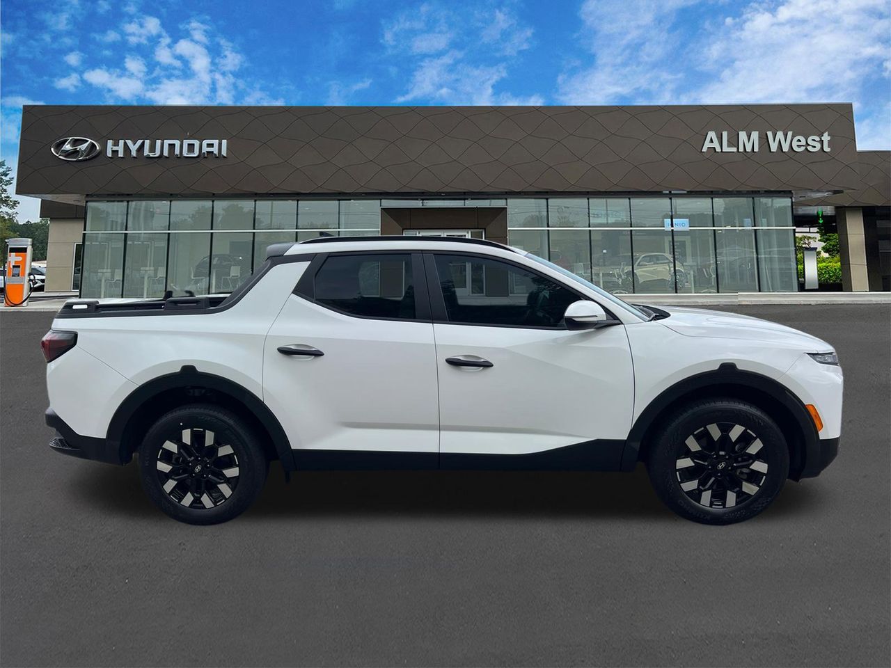 New 2026 White Hyundai SEL AWD image 5