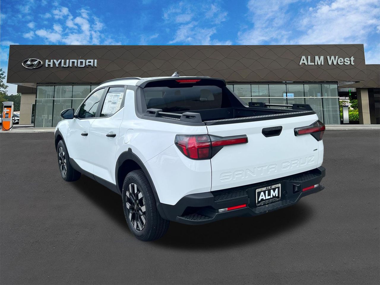 New 2026 White Hyundai SEL AWD image 8