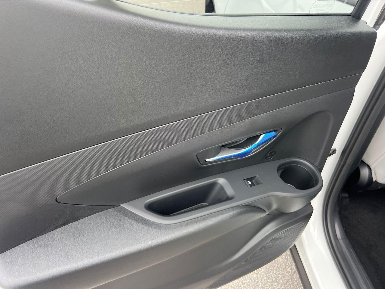 New 2026 White Hyundai SEL AWD image 16