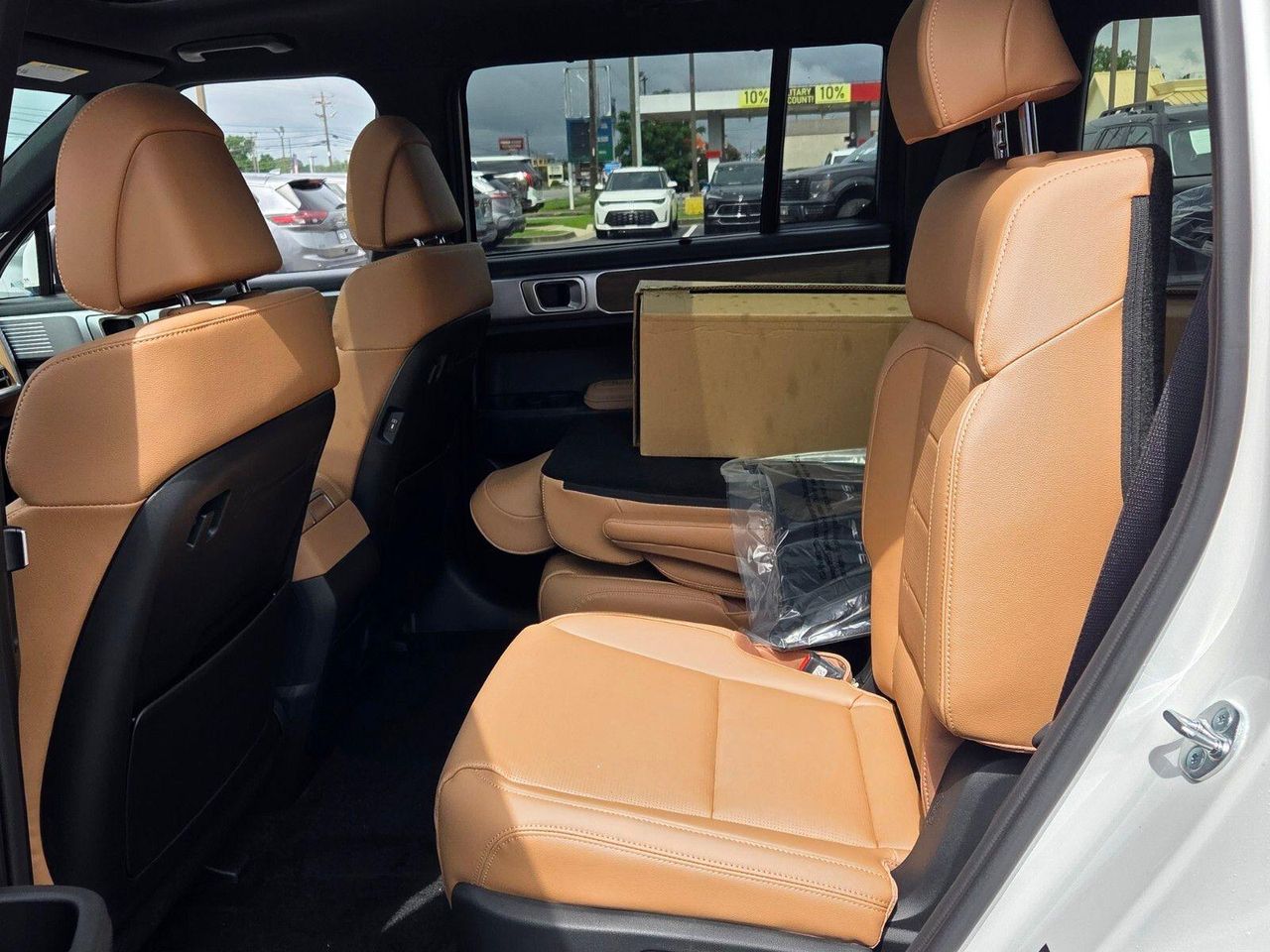 New 2026 White HYUNDAI Limited AWD image 6