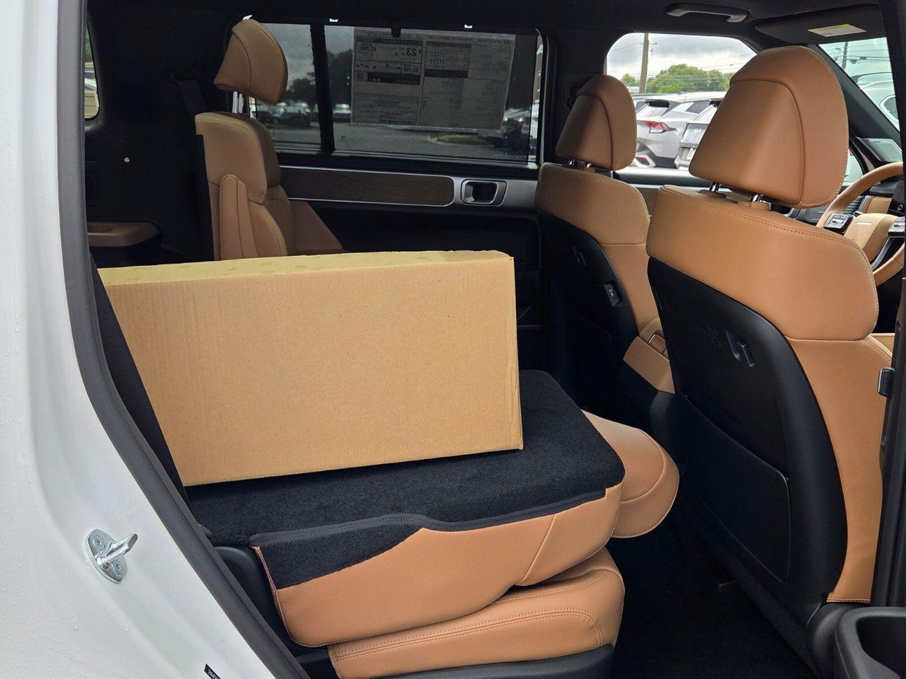 New 2026 White HYUNDAI Limited AWD image 14